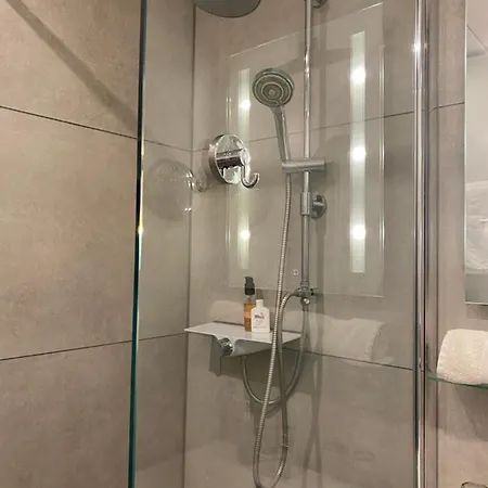 公寓 Wunderschone Zentrale In 拉廷根